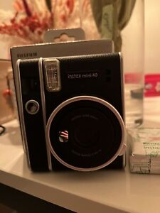 polaroid camera instax mini