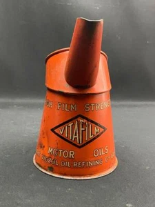 VIGZOL VITAFILM MOTOR OIL JUG PINT POURER GARAGE ADVERTISING PETROL CAN - Foto 1 di 9