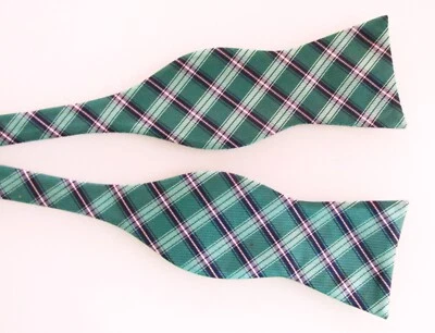 Izod (NWT) 男式自系蝴蝶末领结 — 第 1/4 张图片