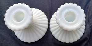 2 candelabros de vidrio de leche - Imagen 1 de 4