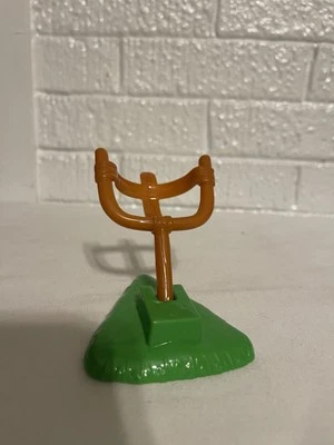 Angry Birds Knock On Wood Game Replacement Part Piece Catapult Launcher - Image 1 of 4
