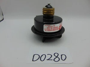 Neu NOS Flächenbeleuchtung Forschung Fotosteuerung PL-120 Fassung 120 Vac 150 Watt - Bild 1 von 4