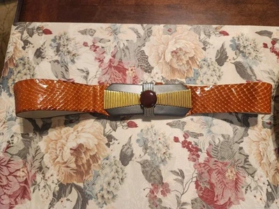 Cinto de pele de cobra JUDITH LEIBER- 1970s laranja acastanhado com um Buc incrível e raro - Imagem 1 de 4