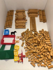175 Piece Lot of K'nex Lincoln Logs Wood & Miscellaneous Building Pieces Wooden - Picture 1 of 4