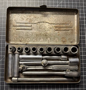 Rare Craftsman 1/4" Drive SAE -V- Series Socket Set, 18pc + Metal Box - 1950s - Picture 1 of 24