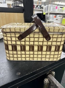 Vintage Lithographed Brown Basket Weave Metal PICNIC TIN With Metal Handles - Picture 1 of 7