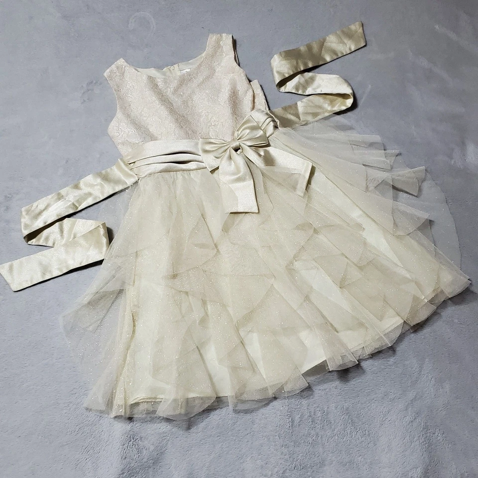 Vestido feminino edição rara brilho dourado - Imagem 1 de 4