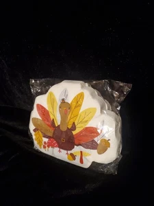 Thanksgiving Die-cut Napkins. 40 Count. Cocktails, appetizers. Very Stylish.  - Picture 1 of 3