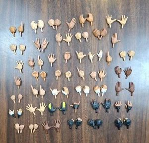 Lote de 78 WWE Mattel Elite Manos Accesorios para Lucha Figura Forraje - Imagen 1 de 5