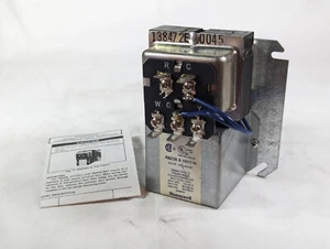Lot 9x NEW Honeywell R8239A-1011 3/4 HP Fan Center Type D Transformers - Picture 1 of 4