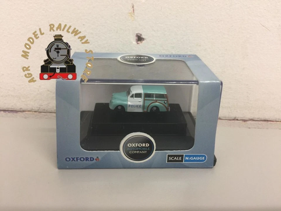 Oxford Diecast NMMT004 Morris Traveller Wolverhampton Borough Police - Image 1 of 1