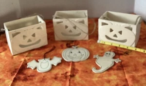 Unpainted Wooden Craft Pumpkin Boxes Lot 3 & Ornaments Lot 3 Ghost Bat Pumpkin - Picture 1 of 5