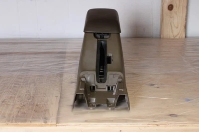 Conjunto de consola reposabrazos central Mazda 626 1993-1997 Foto 1 de 4