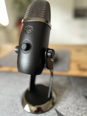 Blue Yeti X USB Mikrofon – Neuwertiger Zustand, kaum benutzt - Bild 1 von 4