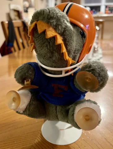 VTG UNIVERSITY of FLORIDA College MASCOT 7" Plush GATOR Window Suction Cup H4 Cover
