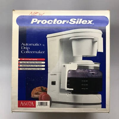 Cafetera de goteo automática Proctor Silex 12 tazas A607A blanca Foto 1 de 4