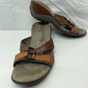 Merrell Sandals 8 Womens Wedge Dewberry Brown 157743 Vibram Slip On Low Heels - Picture 1 of 9