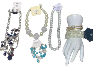 Faux Pearl Fashion Jewelry Lot Necklaces Earrings Bracelet NWT - Bild 1 von 8