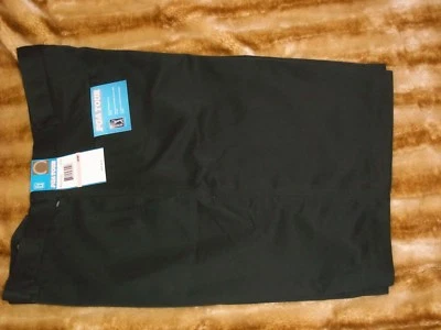 NWT PGA Tour Men's Size 40 Golf Shorts UPF 50 Caviar - Image 1 of 4