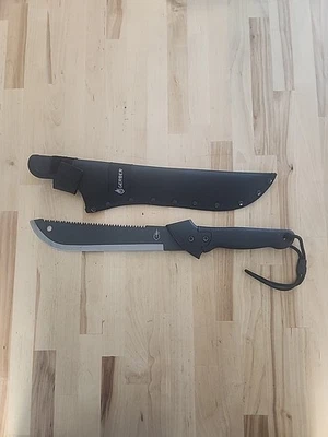 "Sierra trasera grande Gerber Machete 4660915E1 y hoja de 10""". "Montal de 19"" con funda de nylon" Foto 1 de 4