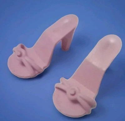 Sandalias Miss Revlon de 17 pulgadas rosa vintage como nuevas beneficios caridad Foto 1 de 4