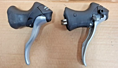 Shimano ST-3303 ST-3300 SORA 3x8 TRIPLE STI Road Bike Shifters Brake Levers - Image 1 of 3