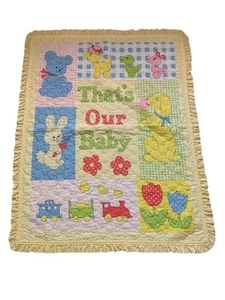 Vintage That’s Our Baby Steppdecke Größe 32” x 42” gelb Tiere Schleppe - Bild 1 von 7
