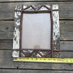 Adirondack Birch Bark Picture Frame “BEAUTIFUL” - Picture 1 of 3