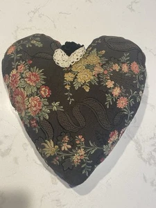 Vintage Victorian Pillow Heart Shape Cottage Home Decor - Picture 1 of 6