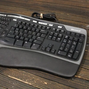 Microsoft Natural Ergonomic Keyboard 4000 v1.0 KU-0462 USB | Tested | Read - Picture 1 of 8