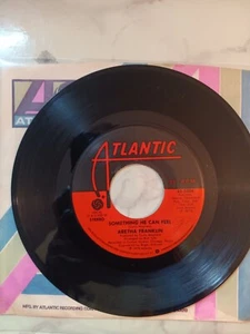 Aretha Franklin: Something He Can Feel---7 inch Vinyl Record-Used - Picture 1 of 2