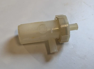Genuine Evinrude Johnson 9.9 15 25HP 50HP 55HP 60HP Outboard Fuel Filter 388742 - Image 1 of 4
