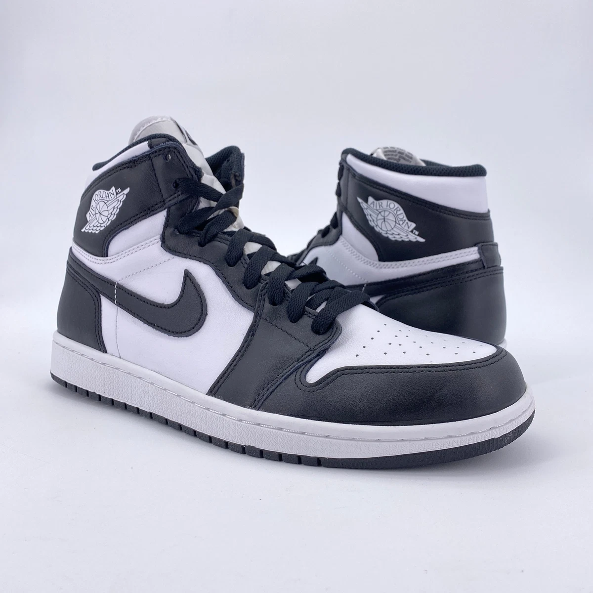 Jordan 1 Retro OG High Black White for Sale | Authenticity