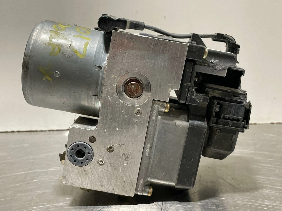 1999 PORSCHE BOXSTER ANTI LOCK BRAKE PUMP TRACTION CONTROL 2.5L MANUAL 49K MI Foto 1 de 4