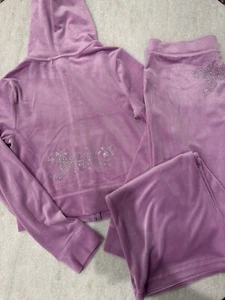 Neu mit Etikett! Gr. MEDIUM JUICY COUTURE BLING TRAININGSANZUG - Violett Tüll - Hose & Hoodie - Bild 1 von 9