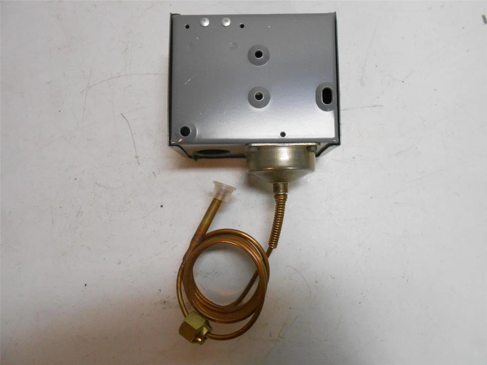 PENN P79AA-154 CONTROL - Image 1 of 1