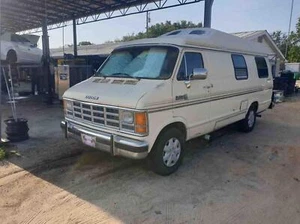 Luz trasera lámpara lente DODGE VAN 250 SERIES lado del conductor 83 84 - Imagen 1 de 7