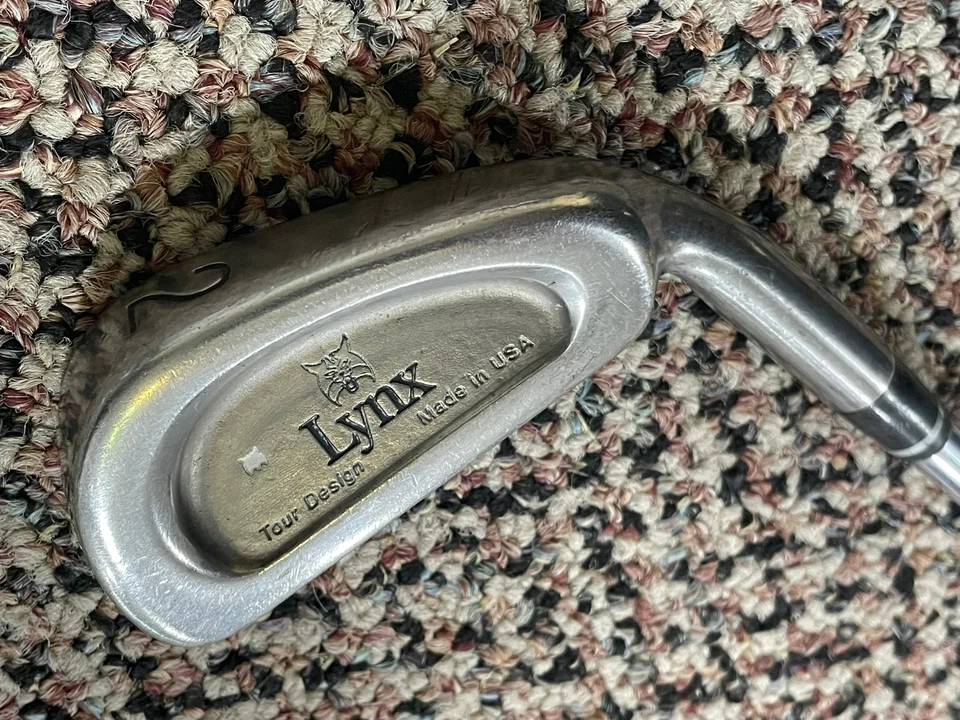 Empuñadura Lynx Tour Desing 18° 2 Iron Dynamic Gold R3000 varilla flexible regular Tour Foto 1 de 4