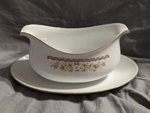EKCO Intl "Golden Autumn" Replacement Gravy Boat w/ Attached Platter - PRE-OWNED - Picture 1 of 10