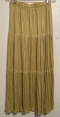 Saia maxi plissada Double D Ranch faroeste pele sintética amarelo pálido tamanho grande - Imagem 1 de 4