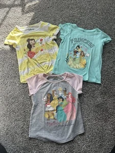 Lot of 3 Girl Disney Princess T-shirts Size 5 & 5t - Picture 1 of 3