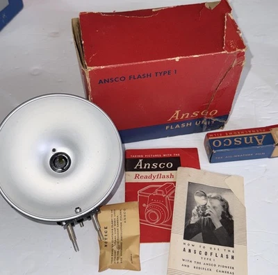 Accesorio de flash Ansco vintage para cámara Readyflash. Hecho en Binghamton NY 1953 Foto 1 de 3