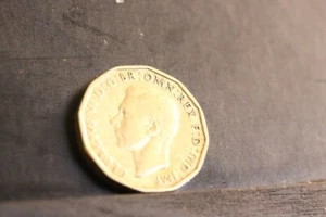 GREAT BRITAIN UK ENGLAND 1943 THREEPENCE - Picture 1 of 2