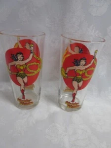 2 gafas de colección 1976 Pepsi Super Series DC Comics Wonder Woman 16 oz para coleccionistas - Imagen 1 de 5