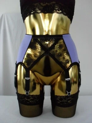 Medium-XL 14 Strap Lilac Lycra Black Crossover Lace Designer Suspender Belt - Imagem 1 de 4