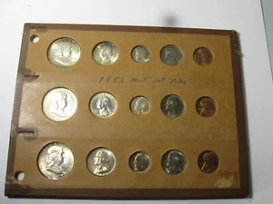 1952 P, D, S Uncirculated Silver US Mint Set - #10960 - Picture 1 of 4