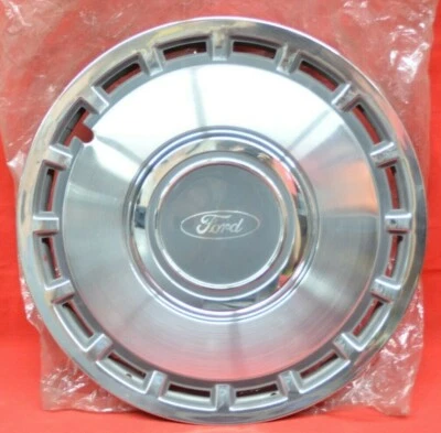 Ford Tempo 1984 1985 13" tapacubos cubierta de rueda parte # E53C1130CA # 836 OEM NUEVO DE LOTE ORIGINAL Foto 1 de 4
