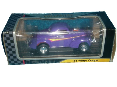 Road Signature '41 Willys Coupe Purple 1:18 Die Cast - Image 1 of 4