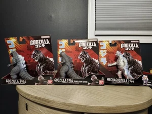 Lotto Toho Bandai Monster Series Mechagodzilla 1974 Godzilla 1954 traslucido 2024 - Foto 1 di 5