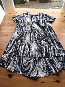 Ax Paris Size 12 Grey Patterned Swing Dress High Neck Short Sleeves - Picture 1 of 8